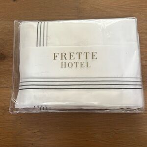 Frette HC Cruise king sheet set